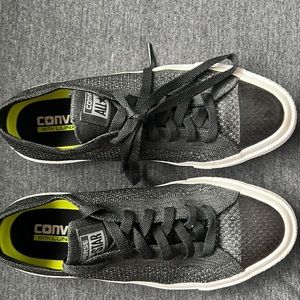 Converse unisex 6.5 W black with lunarlon and knit technology